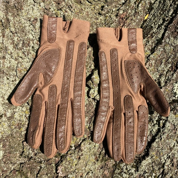 Isotoner Aris, OS, vintage camel women’s driving gloves - Picture 2 of 4